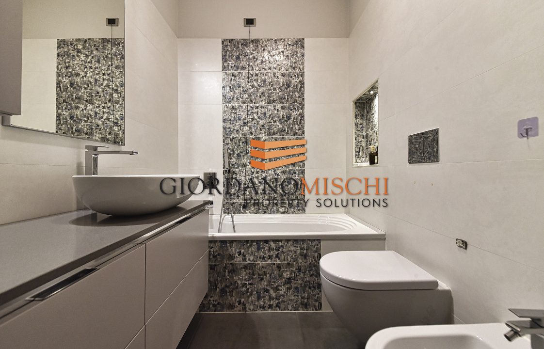 MGL_4447