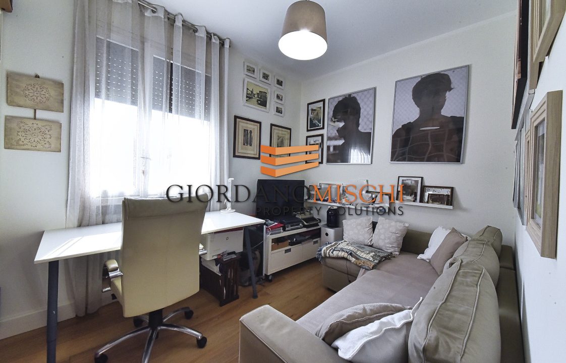 MGL_4493