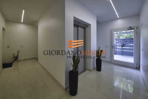_MGL8392