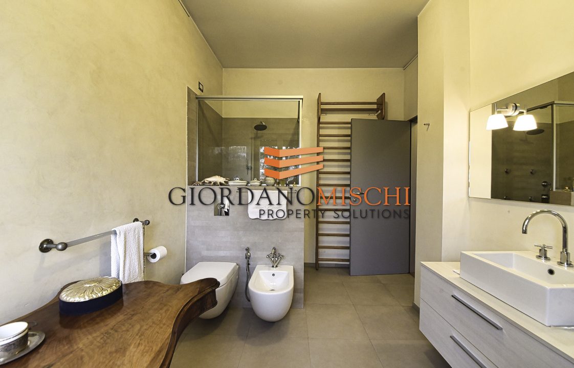 _MGL0810