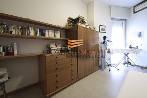 _MGL0837